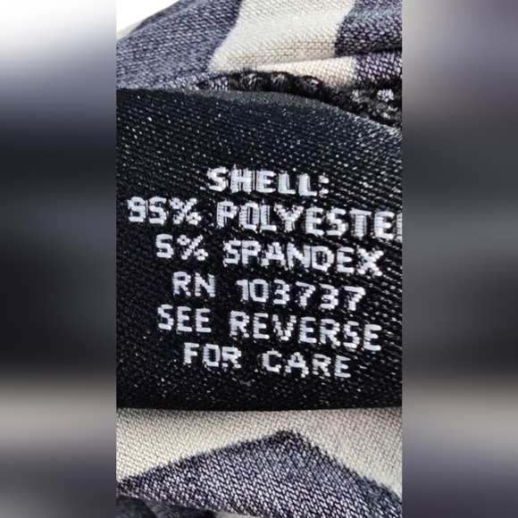 Donna Morgan - Black and Cream Chevon Patterned Midi Dress 3/4 Long Sleeve Tie​ - Picture 6 of 9